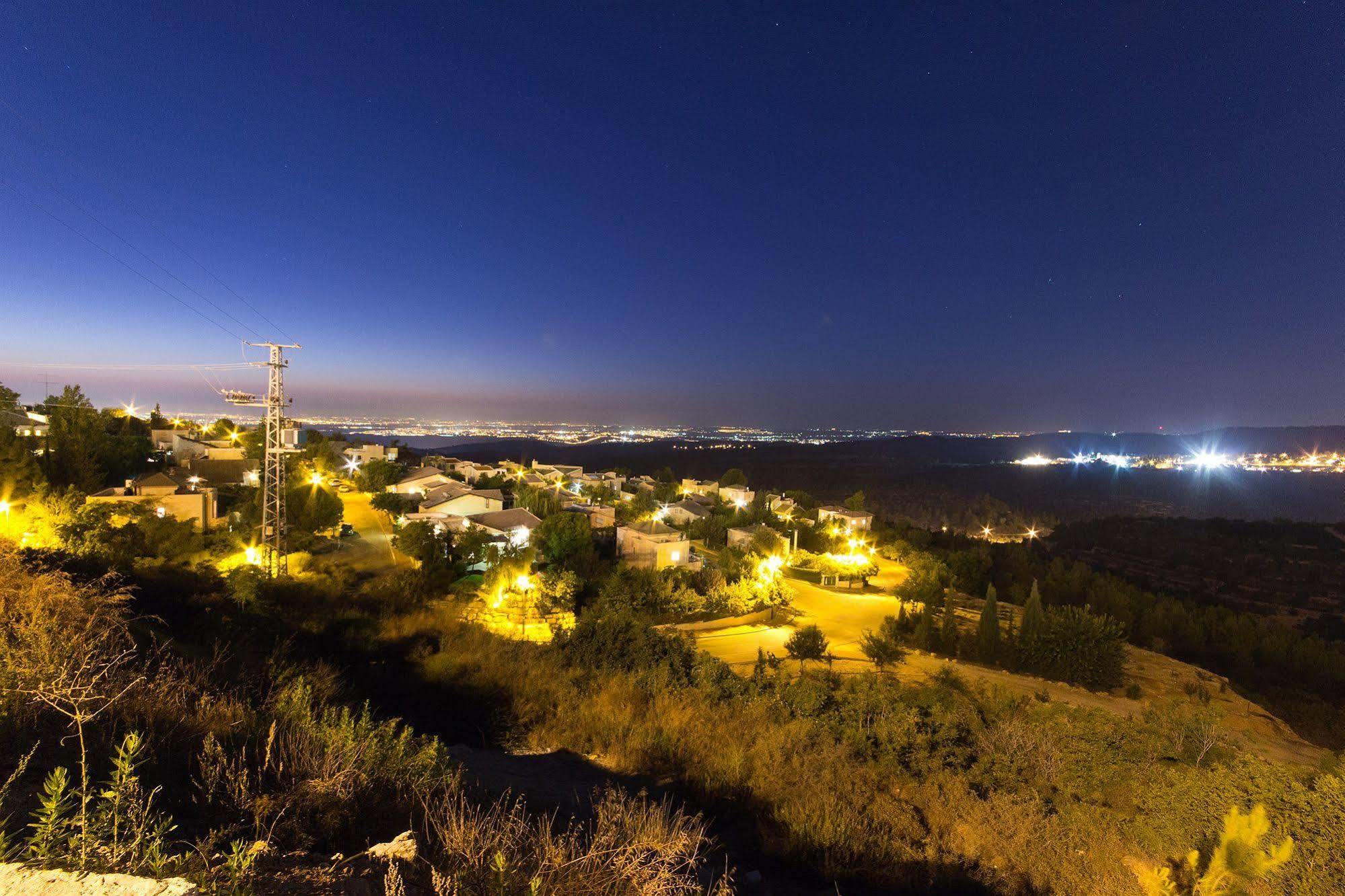 Shoresh Green Hills Family Suites Hotel Экстерьер фото