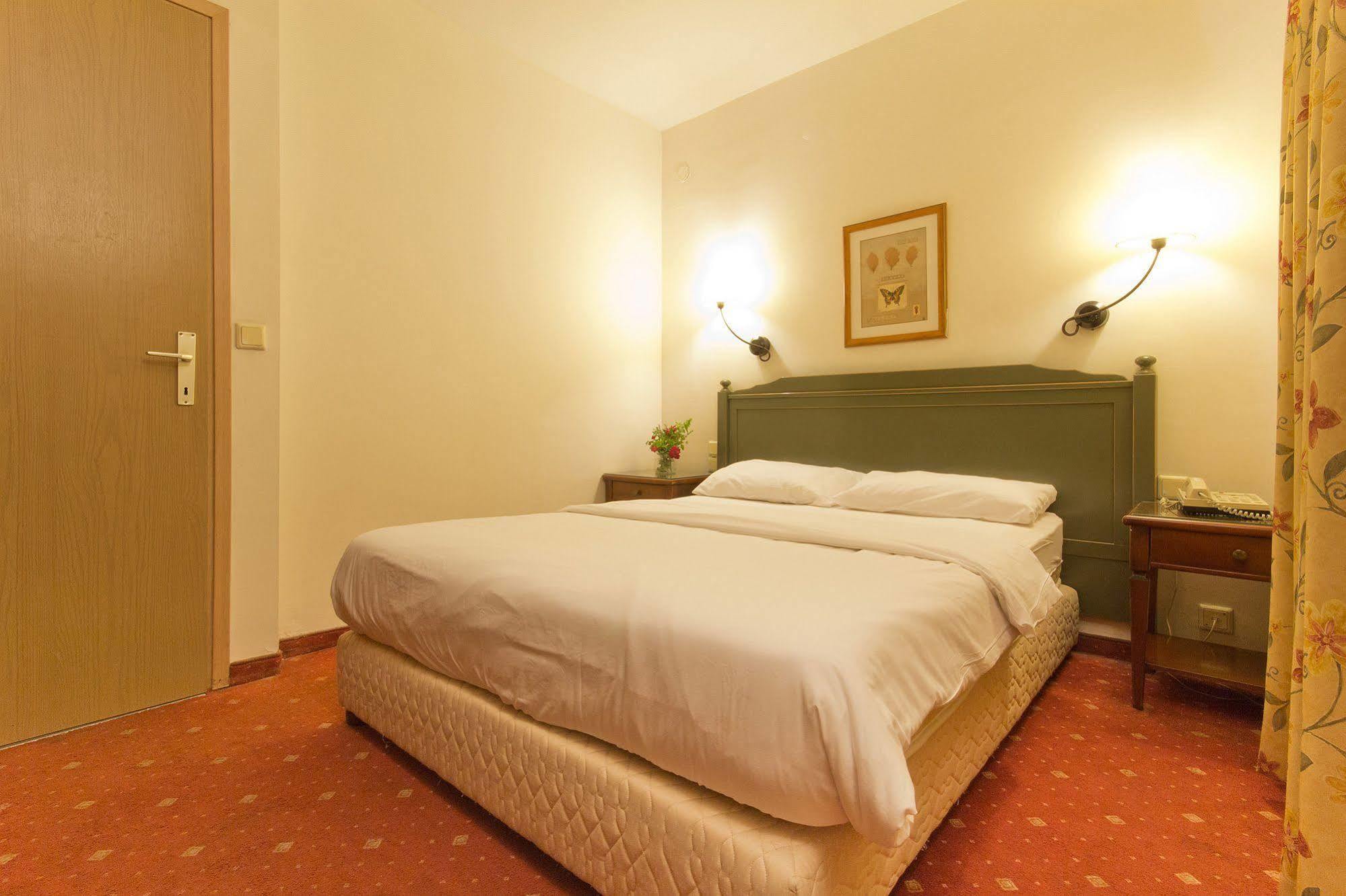Shoresh Green Hills Family Suites Hotel Экстерьер фото